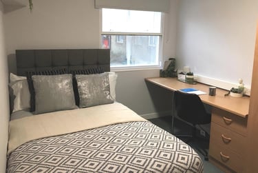 1 bed flat, 347 New Cross House, New Cross, London, SE146AT - Image 6